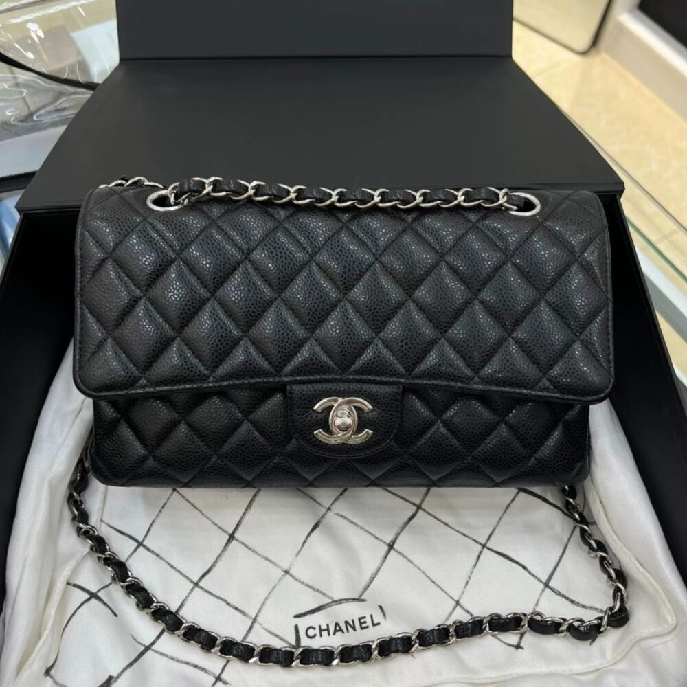 Chanel Women Pre-Loved Bag Very Good Condition